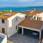 Masanda Vila Zdrelac