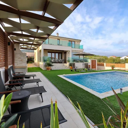Masanda Villa