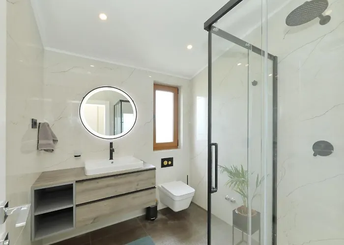 Вилла Masanda *