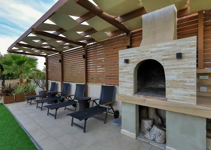 Masanda Villa *